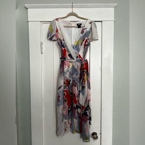DKNY Short Sleeve Flowy Floral Dress Size 12